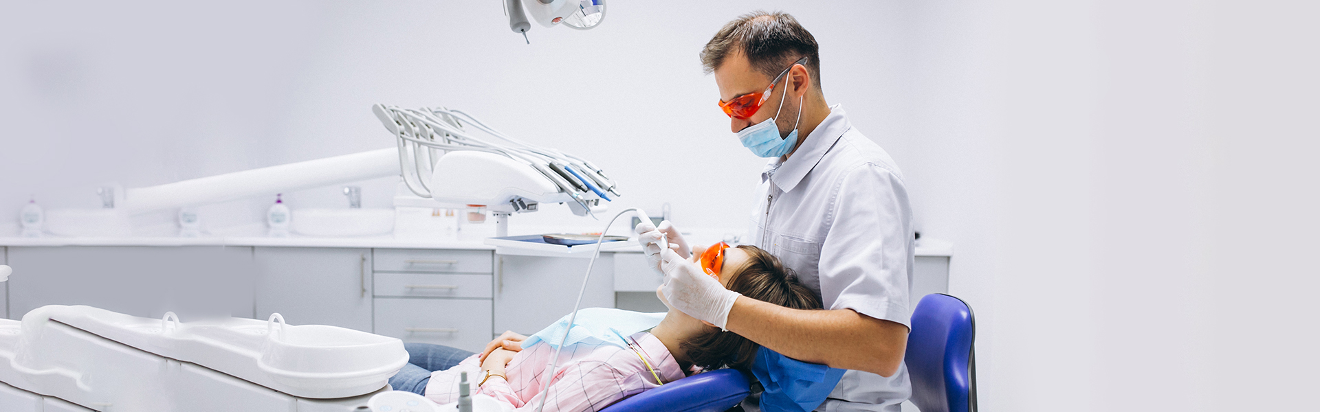 Root canal treatment: What to expect from and how it saves damaged teeth?